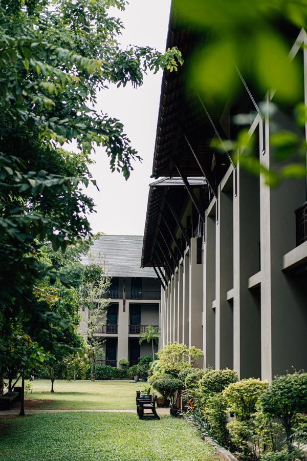 Inpawa Hotel Ban Phai Exterior foto