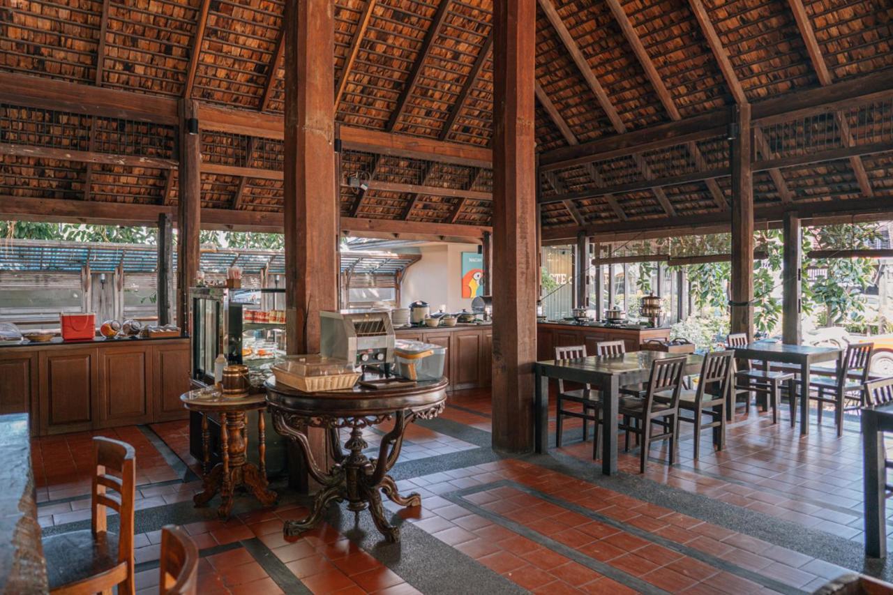 Inpawa Hotel Ban Phai Exterior foto